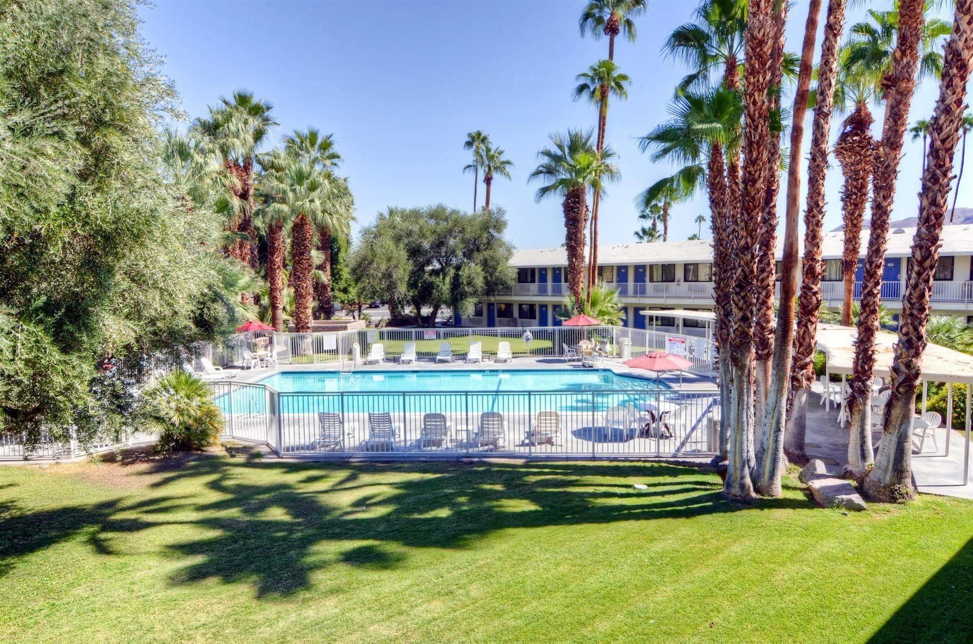 Motel 6-Palm Springs, Ca - East - Palm Canyon Luaran gambar