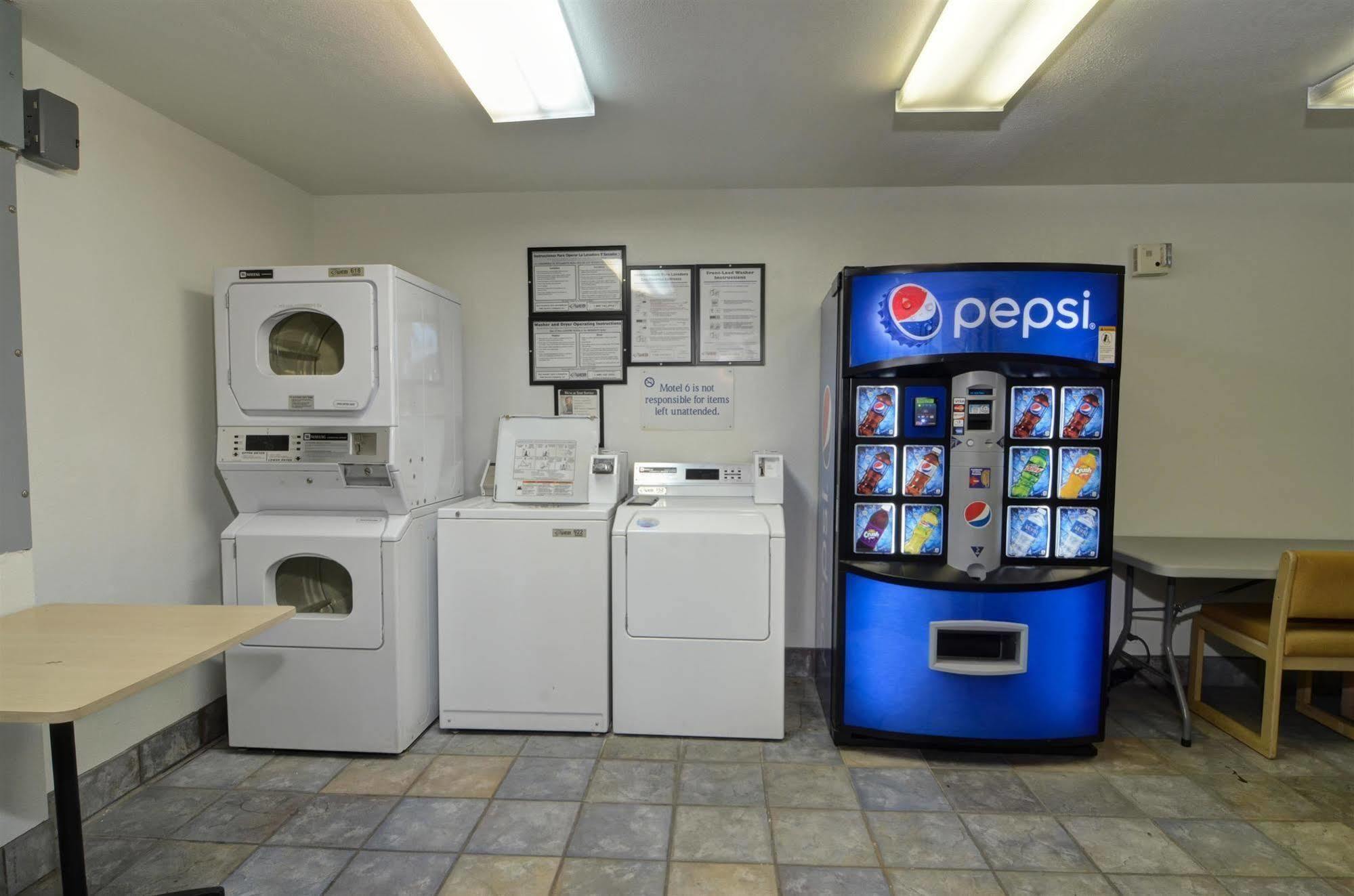 Motel 6-Palm Springs, Ca - East - Palm Canyon Luaran gambar