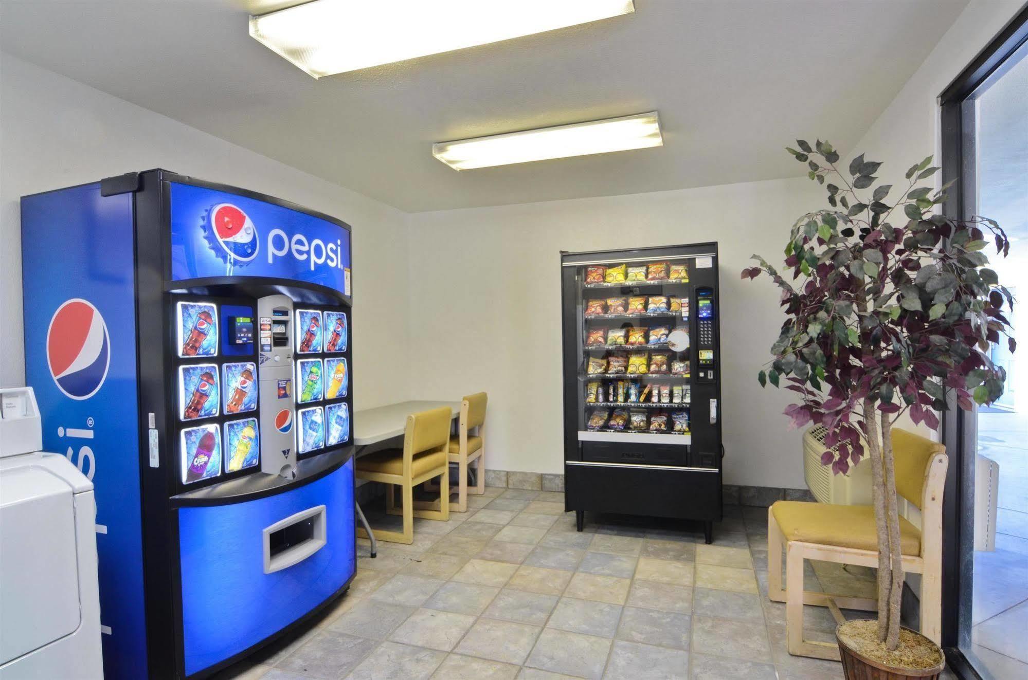 Motel 6-Palm Springs, Ca - East - Palm Canyon Luaran gambar