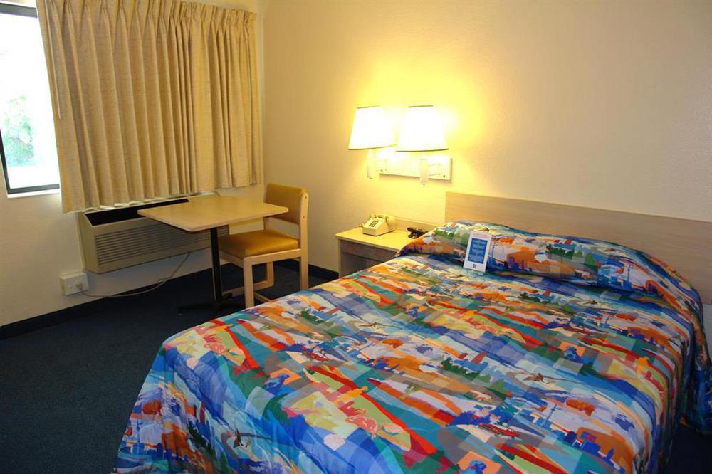 Motel 6-Palm Springs, Ca - East - Palm Canyon Bilik gambar